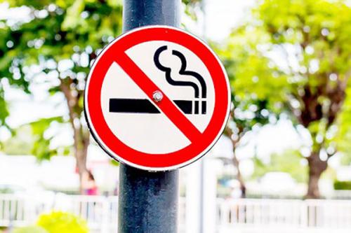 Hanoi officially banned smoking at 30 famous tourist attractions