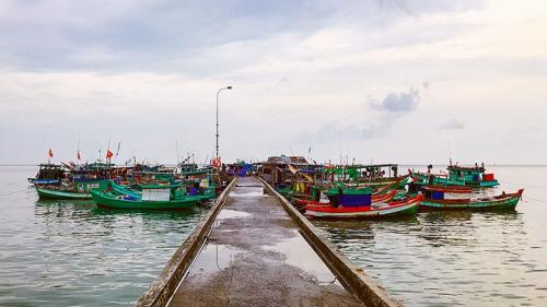Fishing village on Pearl Island