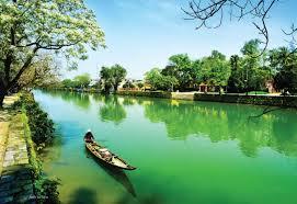 Travel Guide for Hue