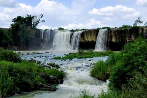 Dak Nong opportunities and challenges in developing its UNESCO Global Geopark