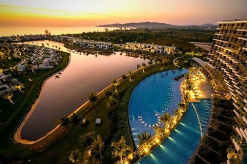 Movenpick Resort Waverly Phu Quoc The best luxury family resort in Asia