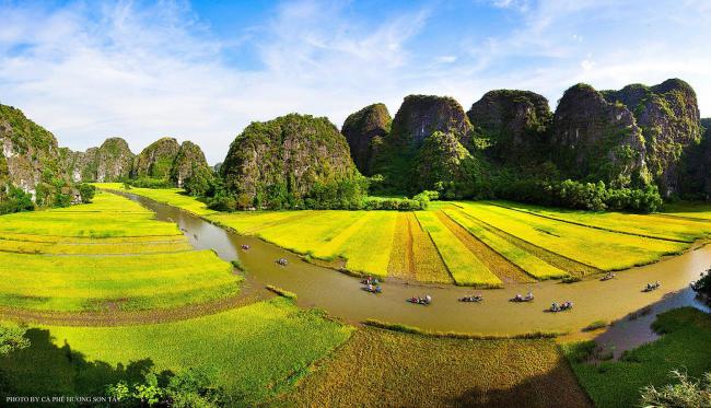 Hoa Lu - Tam Coc (Three Caves) One day tour